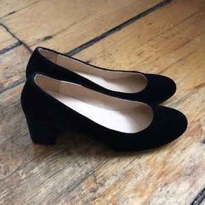 Chinese laundry black velvet block heel pumps 8